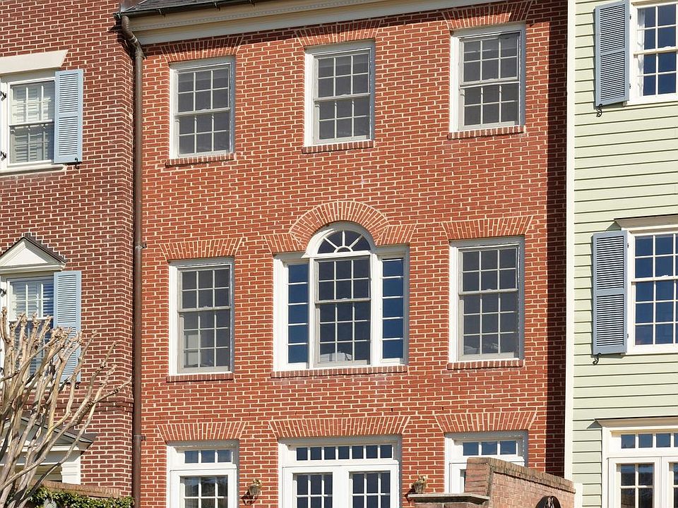 1st image of 19 Wilkes St