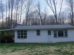 8 Cove Ln, Sussex, NJ 07461