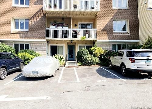 5th image of 61 Seaview Ave APT 53