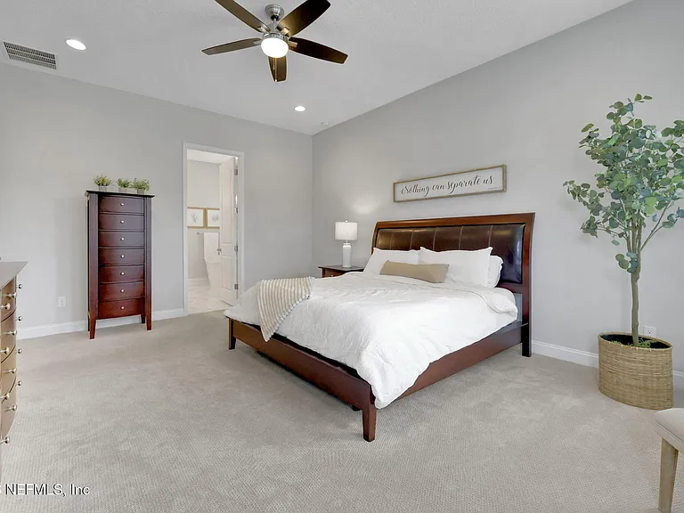 102 Seabrook Dr — Photo 30