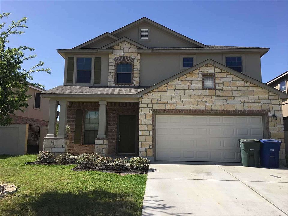 1st image of 107 Washingtonia Dr