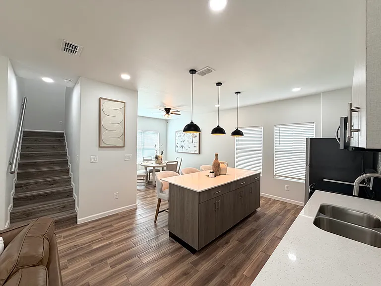 4908 Tyler Ave #4 — Photo 4