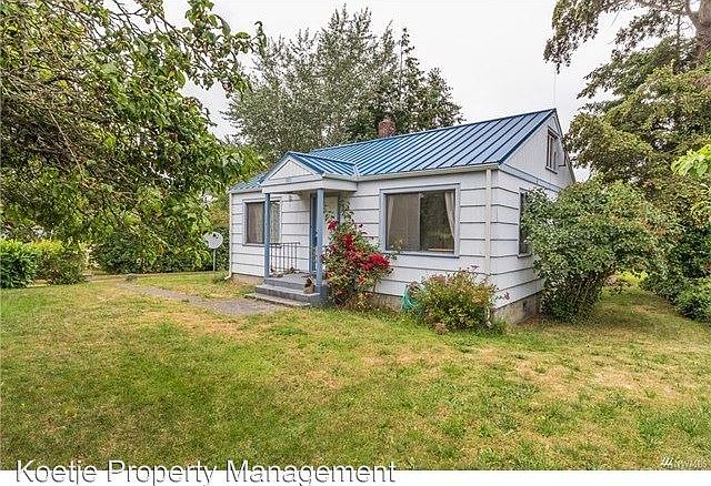 2nd image of 580 E Whidbey Ave