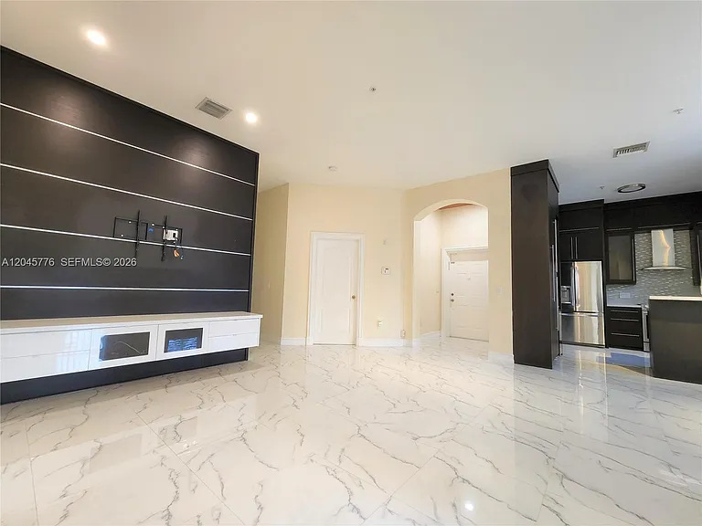 4405 SW 160th Ave #204 — Photo 8