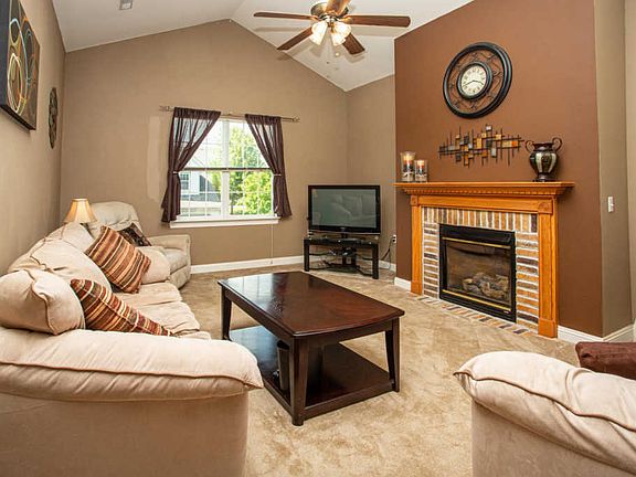2nd image of 8586 S Bedford Way #202-08