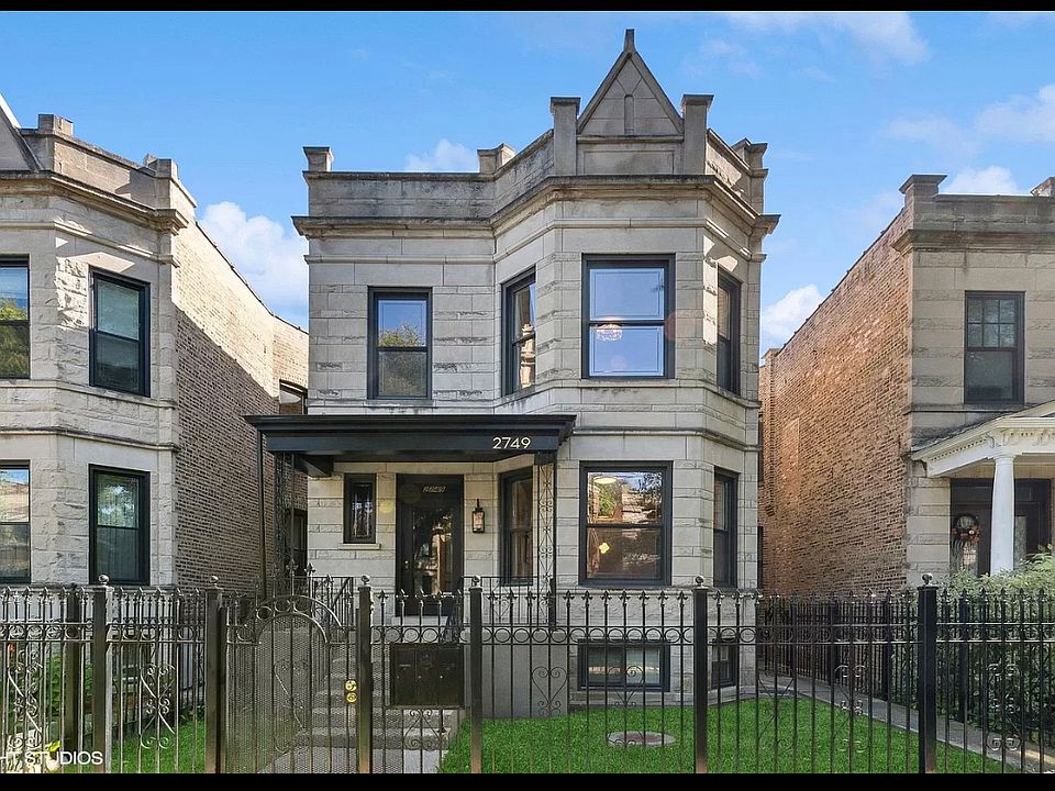 1st image of 2749 N Troy St #1
