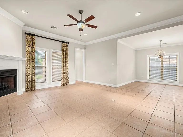 6004 Pepper Tree Dr — Photo 8