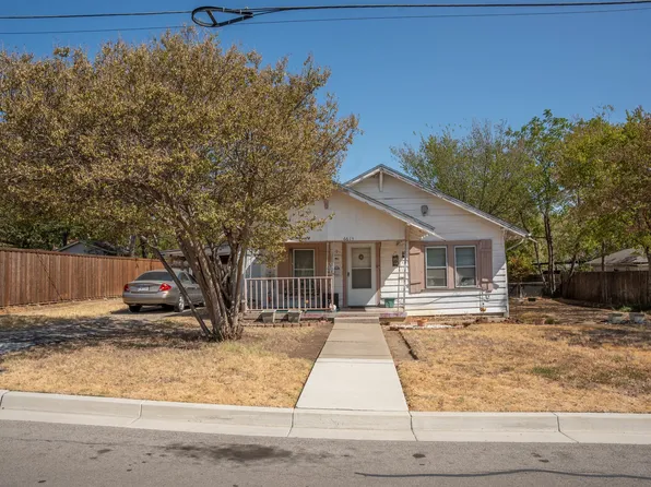 6613 Routt St, Fort Worth, TX 76112