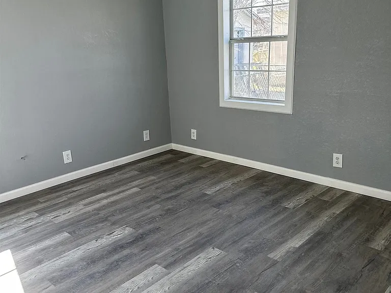 1602 W Tilden St — Photo 9
