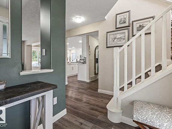 3rd image of 104 Becker Cres