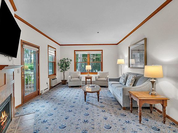 3rd image of 101 Osthoff AVENUE #97