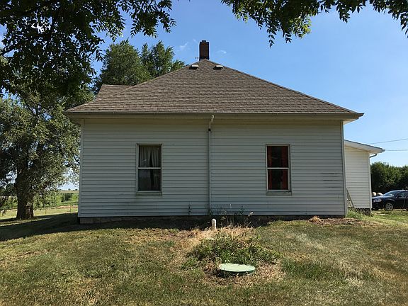 4th image of 20949 Tuttle Creek Blvd