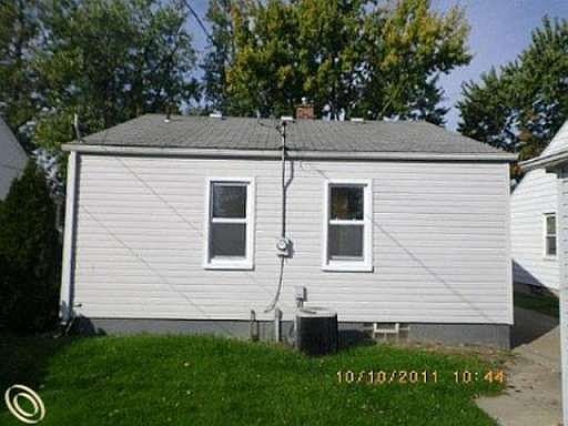 2nd image of 3579 21st St