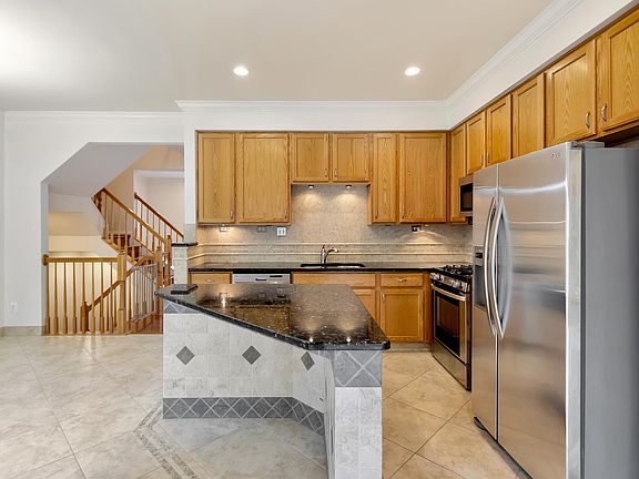 5th image of 8068 Horseshoe Cottage Cir #1