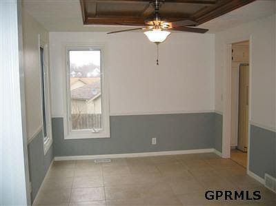 2nd image of 15012 N Cuming St