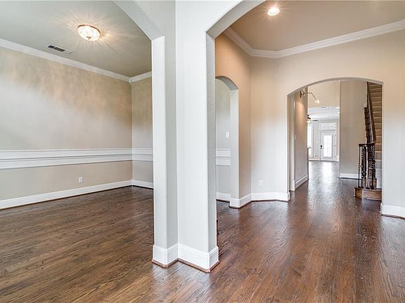 4th image of 2937 Lago Vista Ln