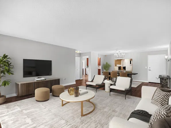 6450 York Ave S APT 500, Edina, MN 55435