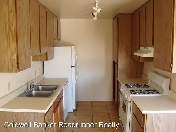 3rd image of 73577 Sunnyslope Dr APT A