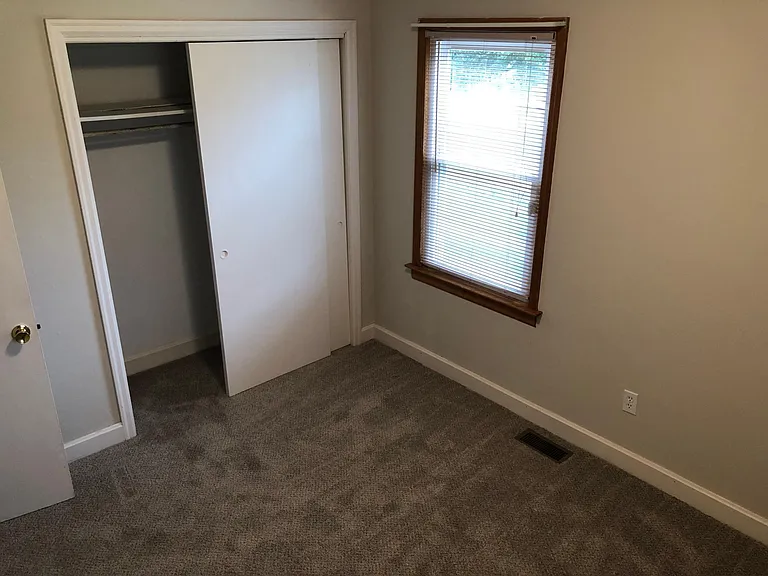 120 Womack Ave — Photo 11
