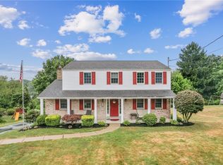 124 Alcott Dr, Sewickley, PA 15143