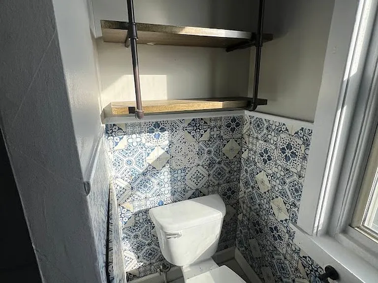 109 S 5th Ave — Photo 14