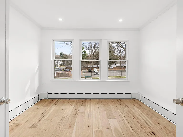 276 Broad Ave #2 — Photo 15