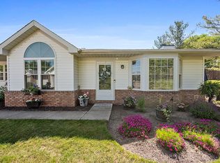 18502 Woodhaven Dr, Strongsville, OH 44149