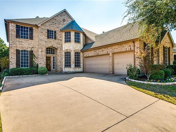 2nd image of 305 Texoma Dr