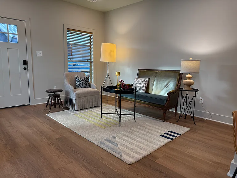 605 General Mouton Ave #102 — Photo 11