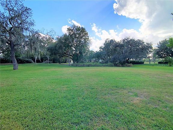 3rd image of 3035 Sutton Woods Dr