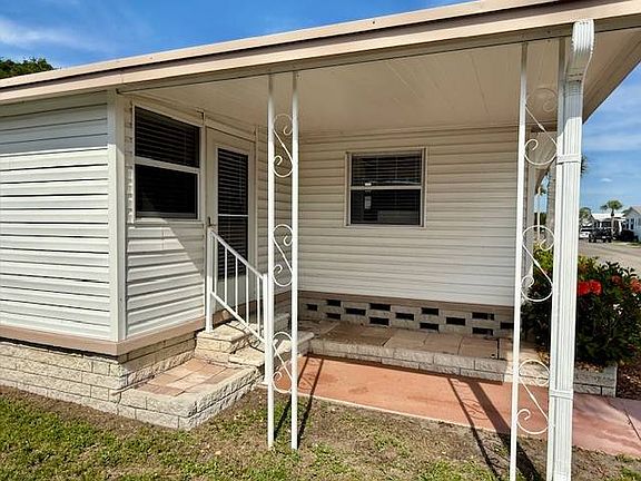 3rd image of 1071 Donegan Rd #618