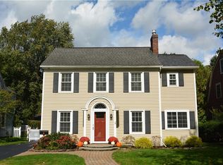 10 Galusha St, Fairport, NY 14450