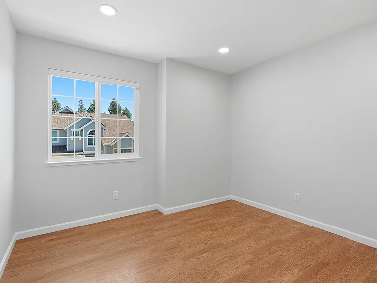 1517 David Ln — Photo 33