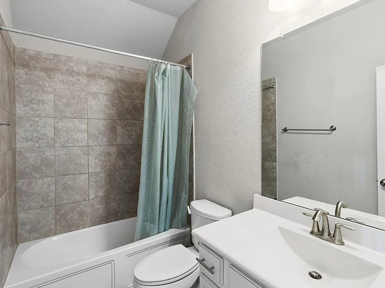 4435 Bearberry Ave — Photo 33