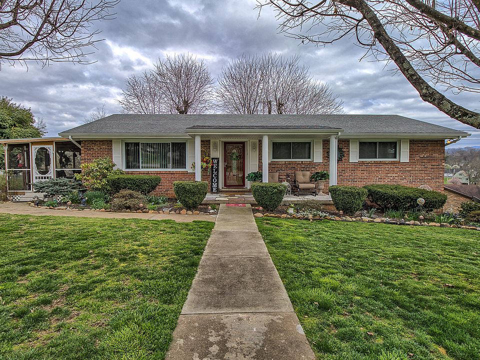 1st image of 501 Meadowlark Dr