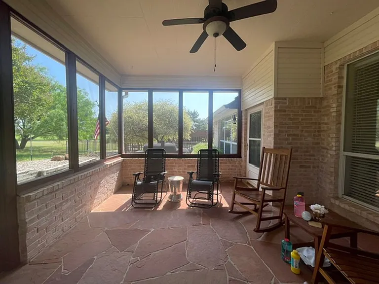 558 Timber Ridge Dr — Photo 33
