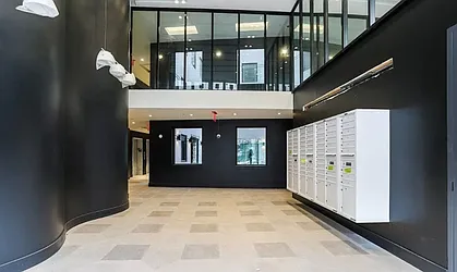 Rented by R New York