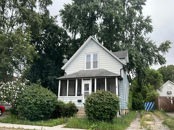 2nd image of 203 Hyde Park St