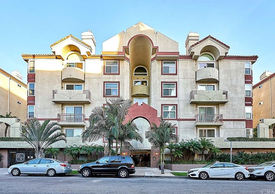 1st image of 620 S Gramercy Pl APT 440