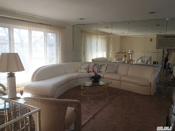 2nd image of 105 Greenway Dr
