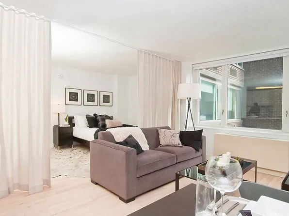 322 West 57th Street image 6 of 7