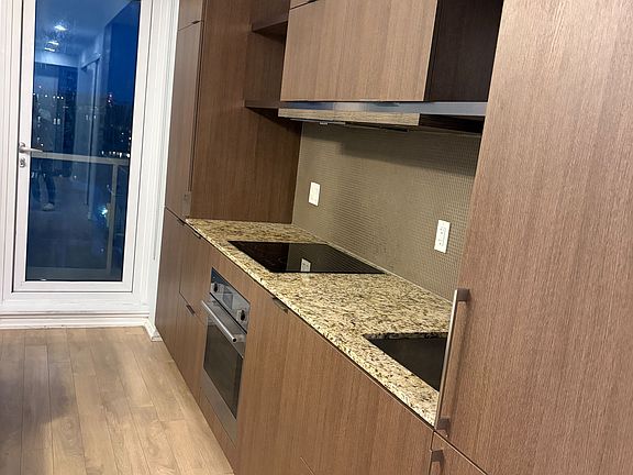 5th image of 197 Yonge St #2503