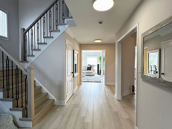 5th image of 42 Brownell St