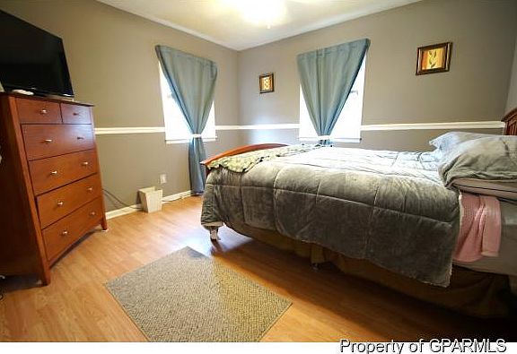 5th image of 104 Fox Berry Cir