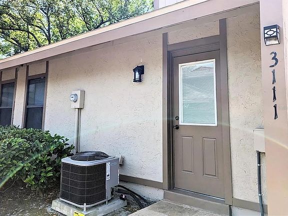 2nd image of 3111 CREEKGLEN COURT