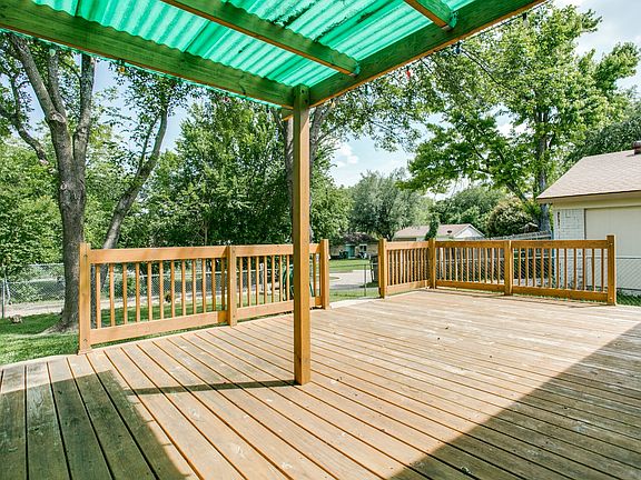 4th image of 1518 Toyah Creek Ln