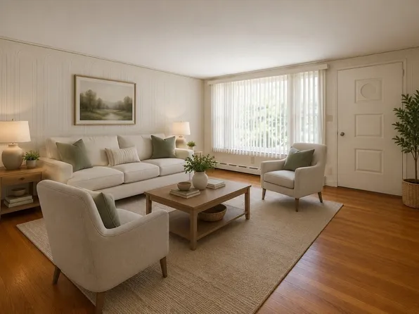 12 Melrose Ave, Dartmouth, MA 02747