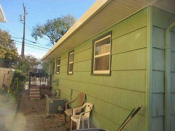 3rd image of 617 NW 5th St