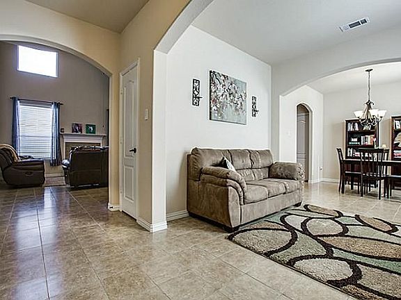 4th image of 2303 San Augustine Ln