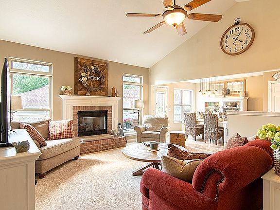 2nd image of 4612 Fairway Eleven Ct
